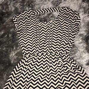 zigzag dress with pockets
